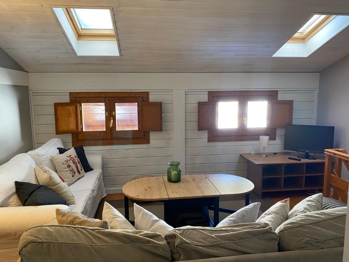 Acogedora Buardilla duplex 6 pax Apartment Incles Exterior foto
